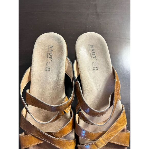 Naot Brow Patent Leather Strappy Slip On Wedge Sandals sz 39 or US 8 - Picture 3 of 7